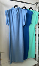 Kép betöltése a galériamegjelenítőbe: 1687 GINA elasztikus ruha