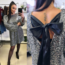 Kép betöltése a galériamegjelenítőbe: 6666 MARION flitteres, hátán masnis ruha