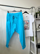 Kép betöltése a galériamegjelenítőbe: 3458 Ülepes pamut nadrág