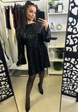 Kép betöltése a galériamegjelenítőbe: 6666 MARION flitteres, hátán masnis ruha