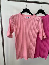 Kép betöltése a galériamegjelenítőbe: 0015 FERGIE basic kötött felső