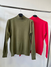 Kép betöltése a galériamegjelenítőbe: 002 BASIC félgarbó