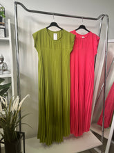 Kép betöltése a galériamegjelenítőbe: 8217 EMILY pliszírozott ruha