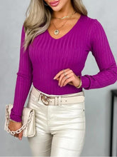 Kép betöltése a galériamegjelenítőbe: 5808 BORDÁS basic V nyakú felső