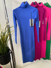 Kép betöltése a galériamegjelenítőbe: 006 ZORA garbóruha