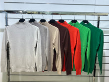 Kép betöltése a galériamegjelenítőbe: 002 BASIC félgarbó