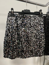 Kép betöltése a galériamegjelenítőbe: 1026 Flitteres miniszoknya