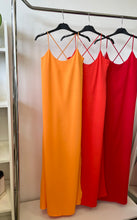 Kép betöltése a galériamegjelenítőbe: 12757 SUMMER pántos nyári ruha