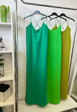 Kép betöltése a galériamegjelenítőbe: 12757 SUMMER pántos nyári ruha