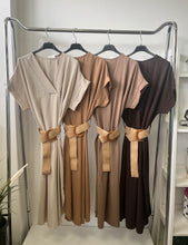 Kép betöltése a galériamegjelenítőbe: 24608 ZAFI öves ruha