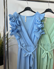 Kép betöltése a galériamegjelenítőbe: 57052 DEBY pliszirozott/fodros overál