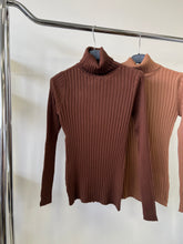 Kép betöltése a galériamegjelenítőbe: 5809 BORDÁS basic garbó