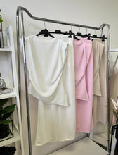 Kép betöltése a galériamegjelenítőbe: 003042 CHRISTINE nadrág+felső szett