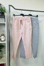 Kép betöltése a galériamegjelenítőbe: VANDA gyűrt nadrág 7373/1318