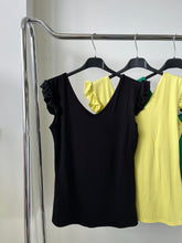 Kép betöltése a galériamegjelenítőbe: 775 DAHLIA kis fodros felső