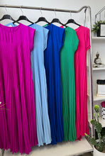 Kép betöltése a galériamegjelenítőbe: 8217 EMILY pliszírozott ruha