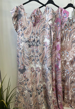 Kép betöltése a galériamegjelenítőbe: BIANKA bőszárú mintás overál/5985