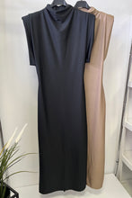 Kép betöltése a galériamegjelenítőbe: 1687 GINA elasztikus ruha