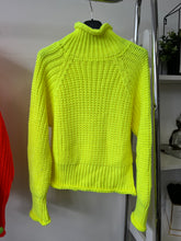 Kép betöltése a galériamegjelenítőbe: 067 MOLLY VASTAG kötésű pulóver