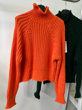 Kép betöltése a galériamegjelenítőbe: 067 MOLLY VASTAG kötésű pulóver