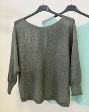 Kép betöltése a galériamegjelenítőbe: 1236 SZATĖN szalagos csillogós felső