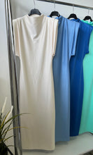 Kép betöltése a galériamegjelenítőbe: 1687 GINA elasztikus ruha