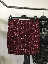 Kép betöltése a galériamegjelenítőbe: 1026 Flitteres miniszoknya