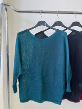 Kép betöltése a galériamegjelenítőbe: 1236 SZATĖN szalagos csillogós felső