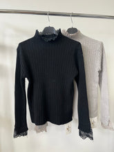 Kép betöltése a galériamegjelenítőbe: 8066 MELITTA basic csipkebetétes felső