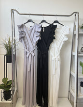 Kép betöltése a galériamegjelenítőbe: 57052 DEBY pliszirozott/fodros overál