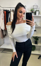 Kép betöltése a galériamegjelenítőbe: 5813 DANA BASIC felső