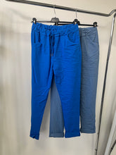 Kép betöltése a galériamegjelenítőbe: VANDA gyűrt nadrág 7373/1318