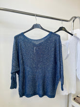 Kép betöltése a galériamegjelenítőbe: 1236 SZATĖN szalagos csillogós felső