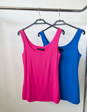 Kép betöltése a galériamegjelenítőbe: 071 BASIC VASTAG PÁNTOS trikó