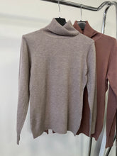 Kép betöltése a galériamegjelenítőbe: 001 BASIC garbó