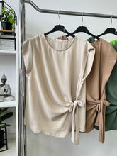 Kép betöltése a galériamegjelenítőbe: 25153 LOTTE átkötős felső