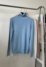 Kép betöltése a galériamegjelenítőbe: 5851 LUREX basic garbó