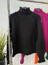 Kép betöltése a galériamegjelenítőbe: 067 MOLLY VASTAG kötésű pulóver