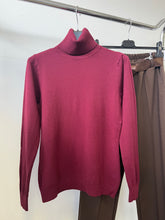 Kép betöltése a galériamegjelenítőbe: BASIC garbó pulóver / 9076