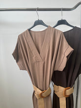 Kép betöltése a galériamegjelenítőbe: 24608 ZAFI öves ruha