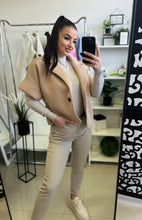 Kép betöltése a galériamegjelenítőbe: 36365 ISABELL rövid ujjú átmneneti kabát