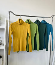 Kép betöltése a galériamegjelenítőbe: 5809 BORDÁS basic garbó