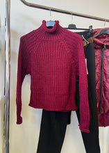 Kép betöltése a galériamegjelenítőbe: 067 MOLLY VASTAG kötésű pulóver