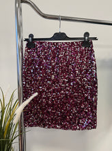 Kép betöltése a galériamegjelenítőbe: 1026 Flitteres miniszoknya