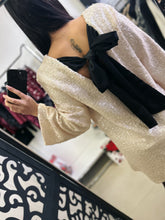 Kép betöltése a galériamegjelenítőbe: 6666 MARION flitteres, hátán masnis ruha