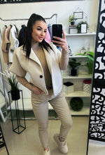 Kép betöltése a galériamegjelenítőbe: 36365 ISABELL rövid ujjú átmneneti kabát