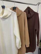 Kép betöltése a galériamegjelenítőbe: 5205 HETTA GARBÓ pulóver/tunika