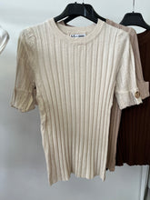 Kép betöltése a galériamegjelenítőbe: 0015 FERGIE basic kötött felső