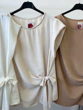 Kép betöltése a galériamegjelenítőbe: 25153 LOTTE átkötős felső