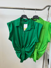 Kép betöltése a galériamegjelenítőbe: 7370 LINETT szatén felső/ blúz